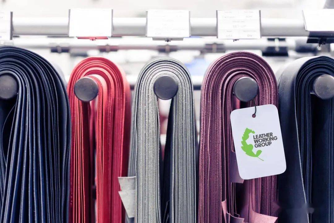 宾利成为首个获得全球皮革工作组织认证的汽车品牌，迈出可持续发展新步伐